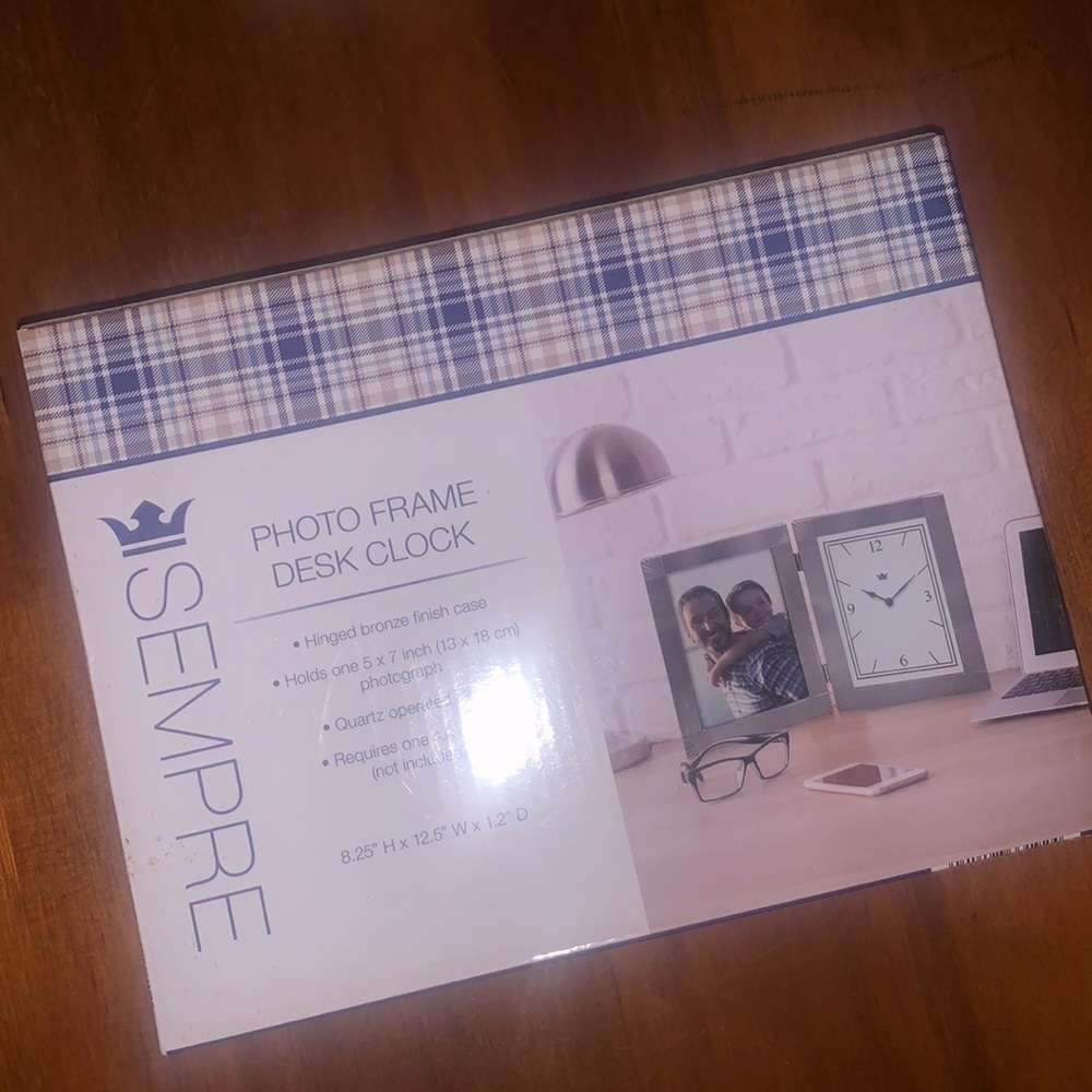 Sempre photo frame desk clock.